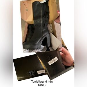 New Torrid size 9 boots - shipping $12